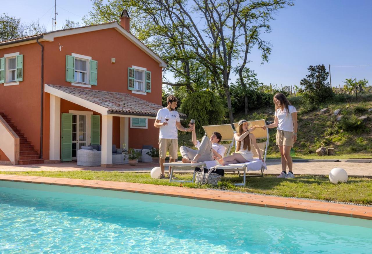 Villa Lemarche B&B Rustico Luaran gambar