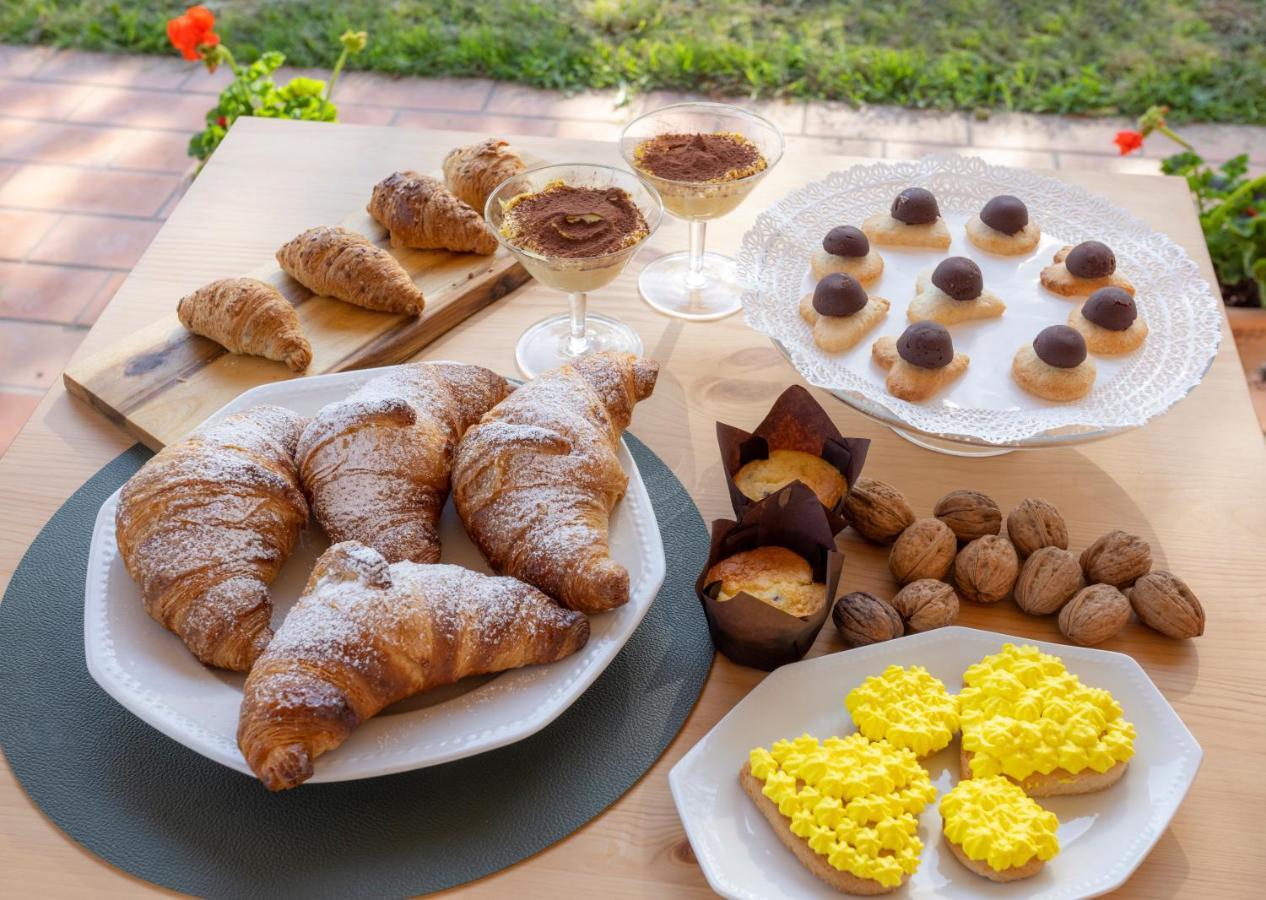 Villa Lemarche B&B Rustico Luaran gambar