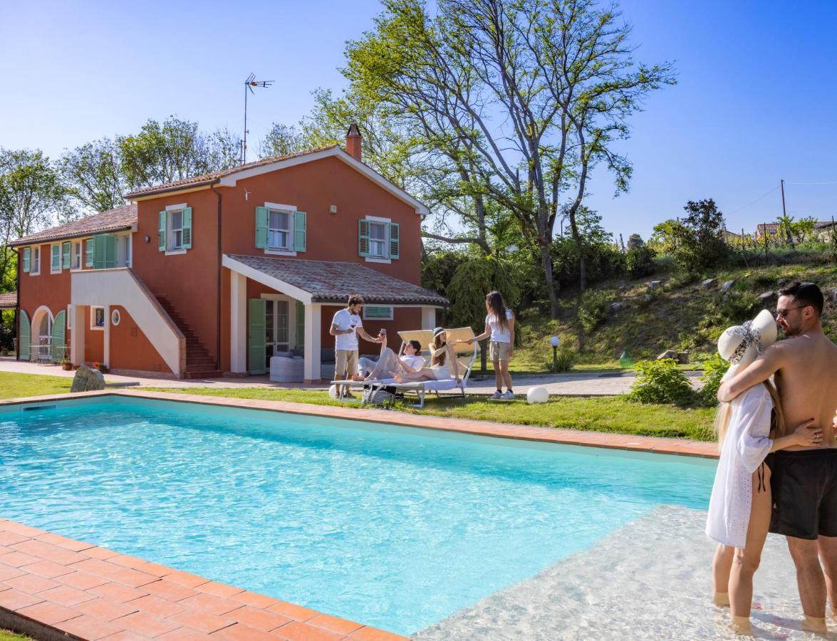 Villa Lemarche B&B Rustico Luaran gambar